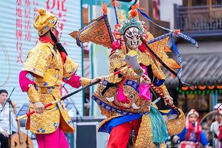 大巴黎本场首发平均年龄为24岁260天 队史近22年来最年轻欧冠首发